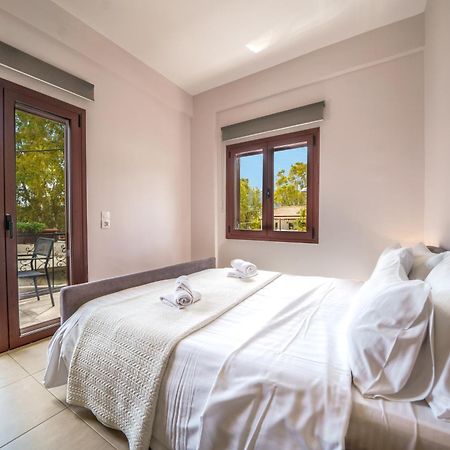 Dimitra & Deslina Luxury Αpartments Lägenhet Georgioupoli Exteriör bild