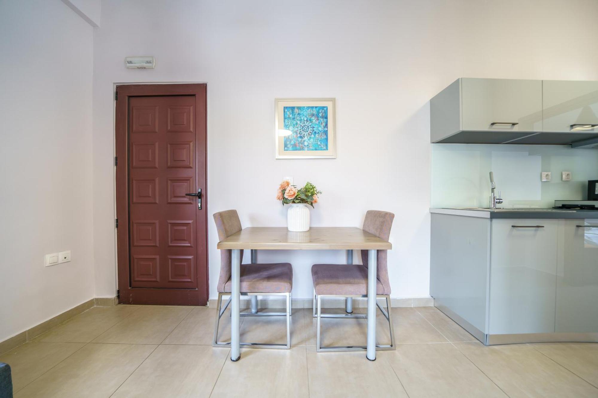 Dimitra & Deslina Luxury Αpartments Lägenhet Georgioupoli Exteriör bild