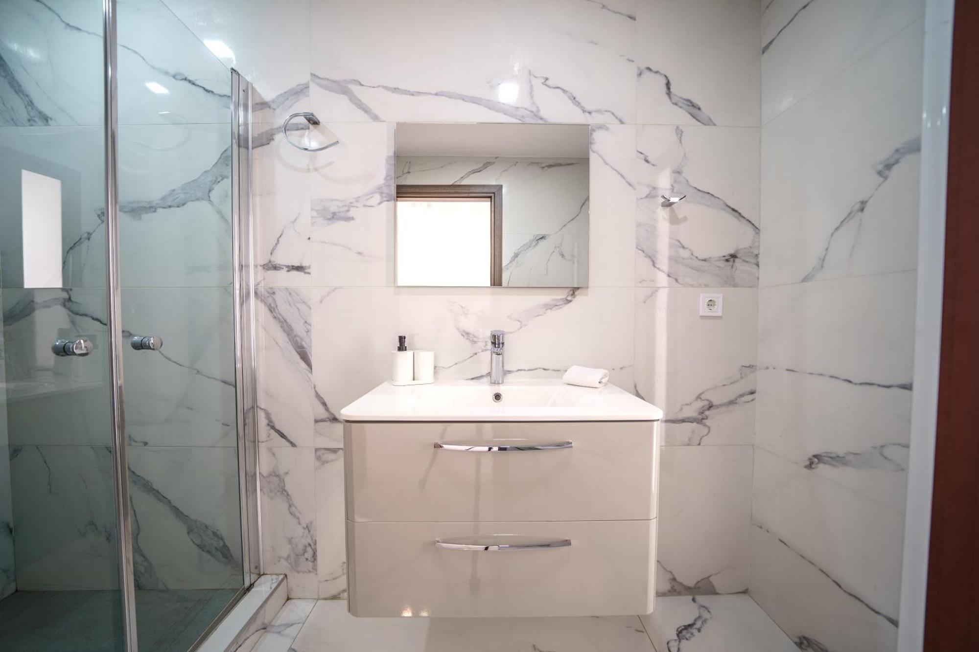 Dimitra & Deslina Luxury Αpartments Lägenhet Georgioupoli Exteriör bild