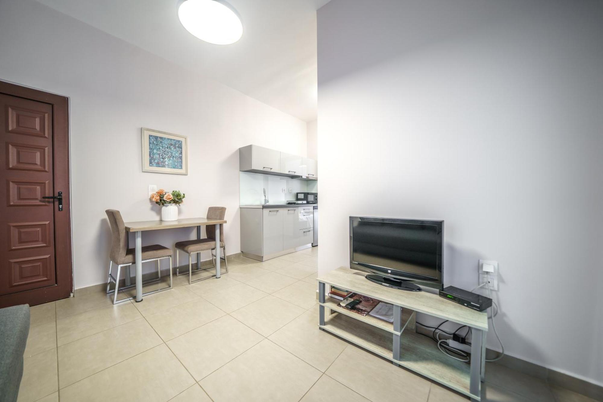 Dimitra & Deslina Luxury Αpartments Lägenhet Georgioupoli Exteriör bild