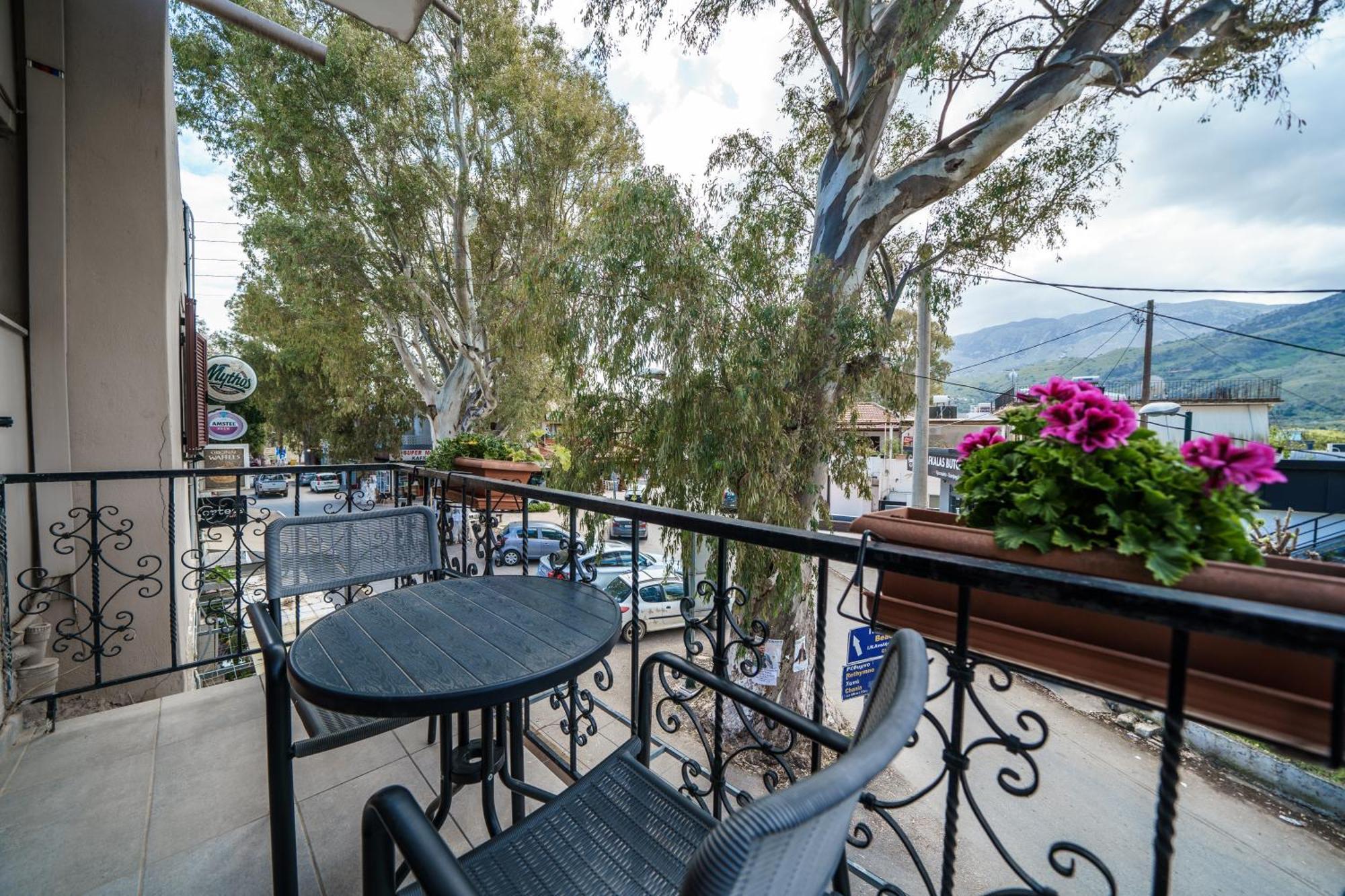 Dimitra & Deslina Luxury Αpartments Lägenhet Georgioupoli Exteriör bild